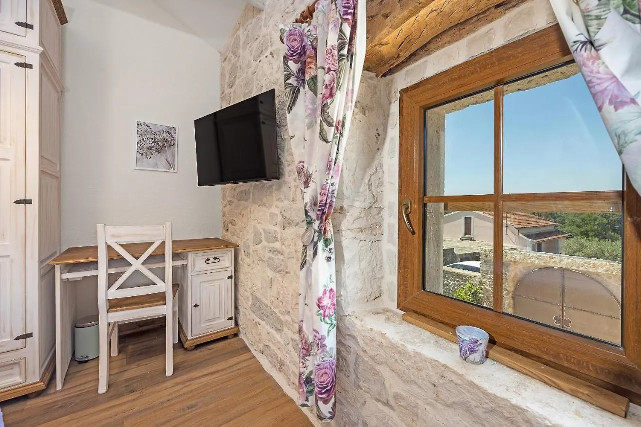Stone House Dijana Istria Sveti Lovrec Vikendica Sveti Lovrec Pazenaticki